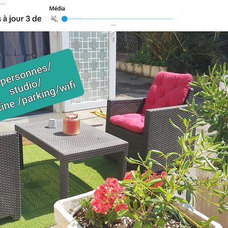 Gite Du Stade Le Studio Cour Parking Et Piscine Partagee 马赛 外观 照片